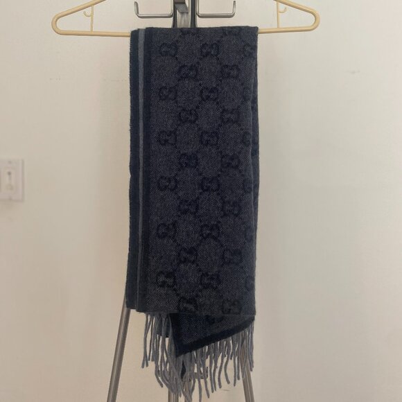 Gucci Wool and Alpaca Fringed Nikky Scarf Authentic - Picture 5 of 6